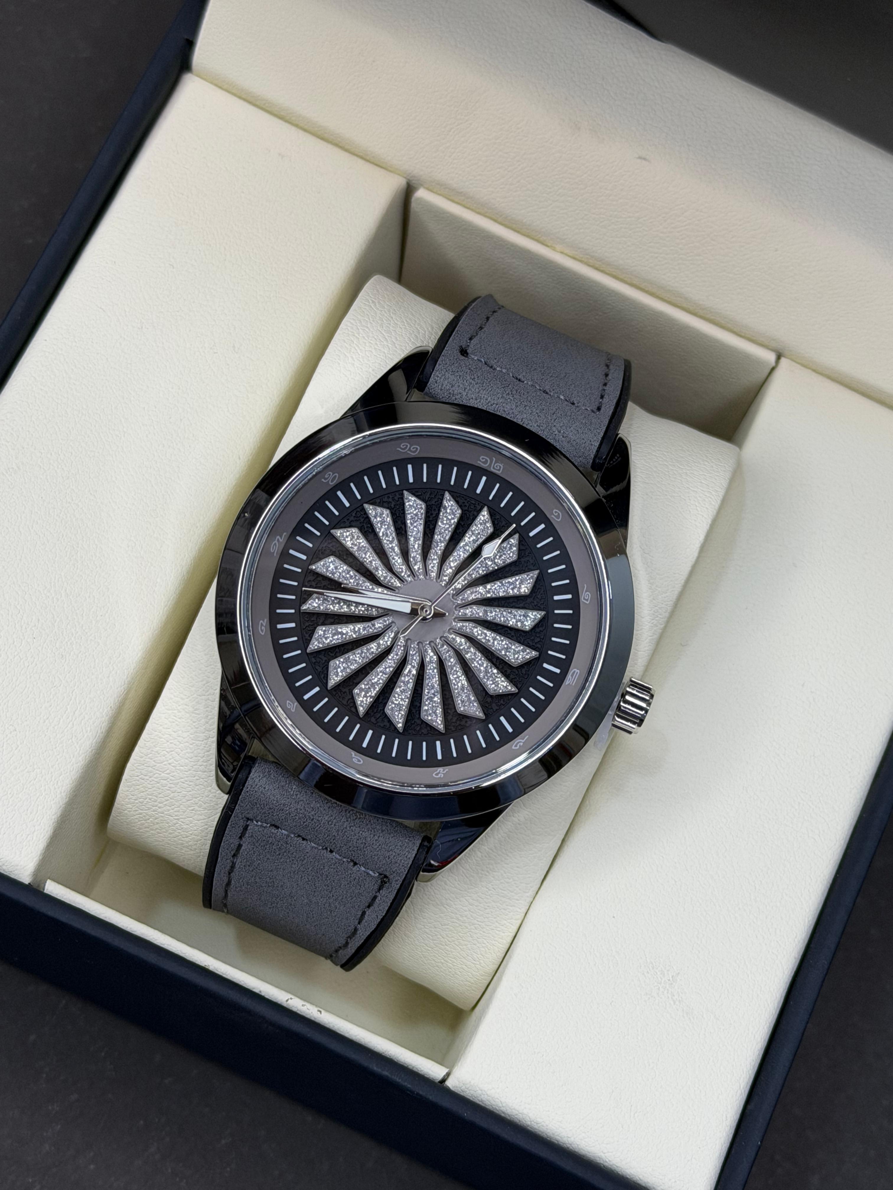 Grey elegant strip watch for men
